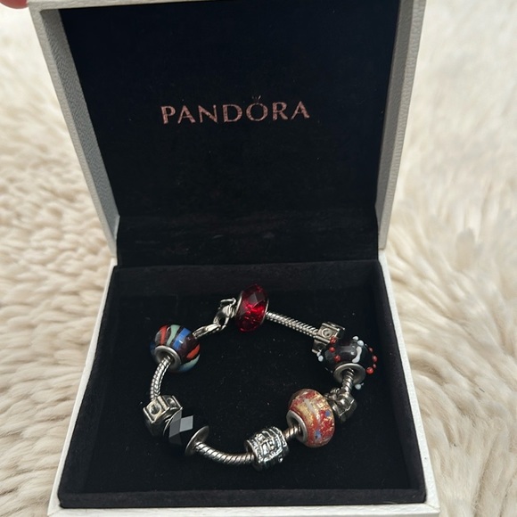 Authentic Pandora bracelet with 7 charms. Box included. - Picture 3 of 5